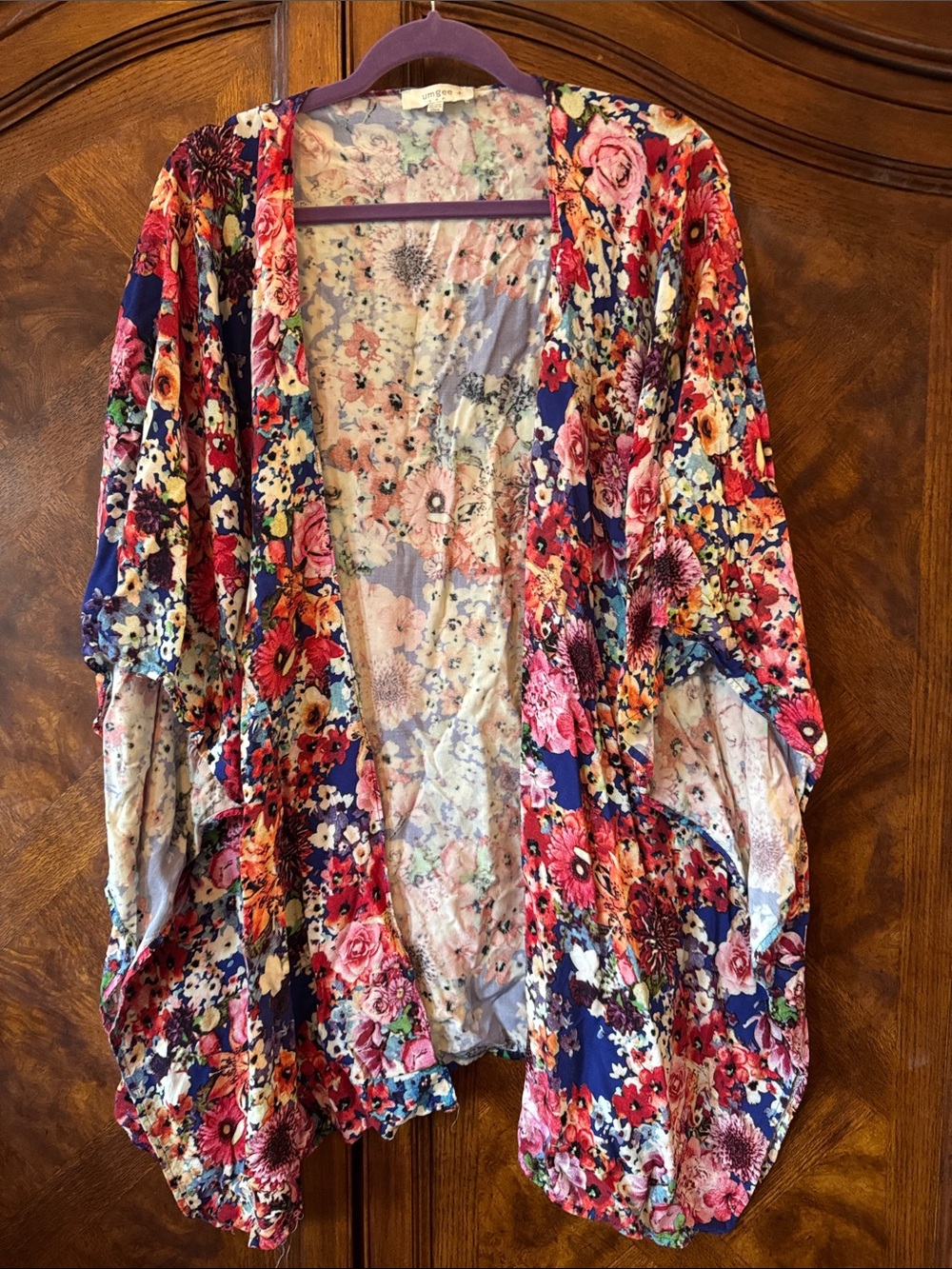 Umgee Floral Mix Open-Front Kimono shrug Pink, Green, Blue size 1XL/2XL